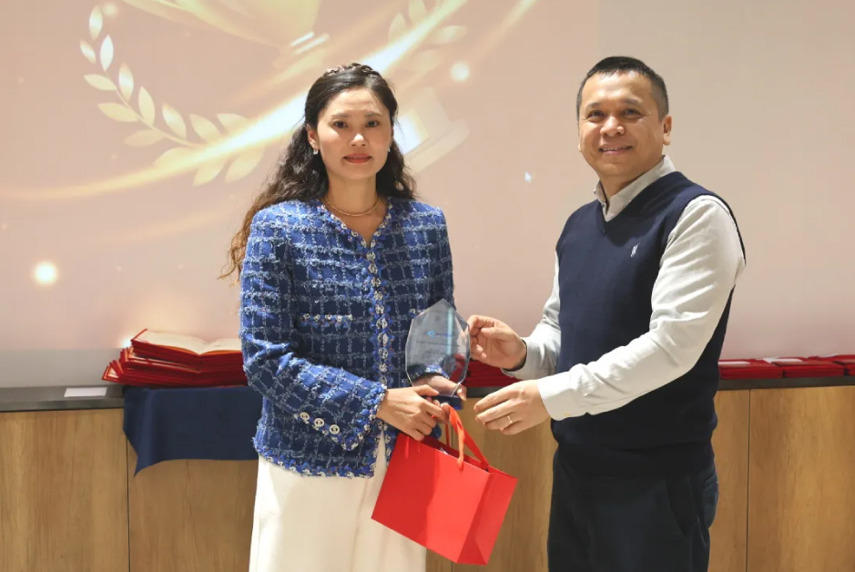 1736400988427749.jpg 1736400988427749.jpg